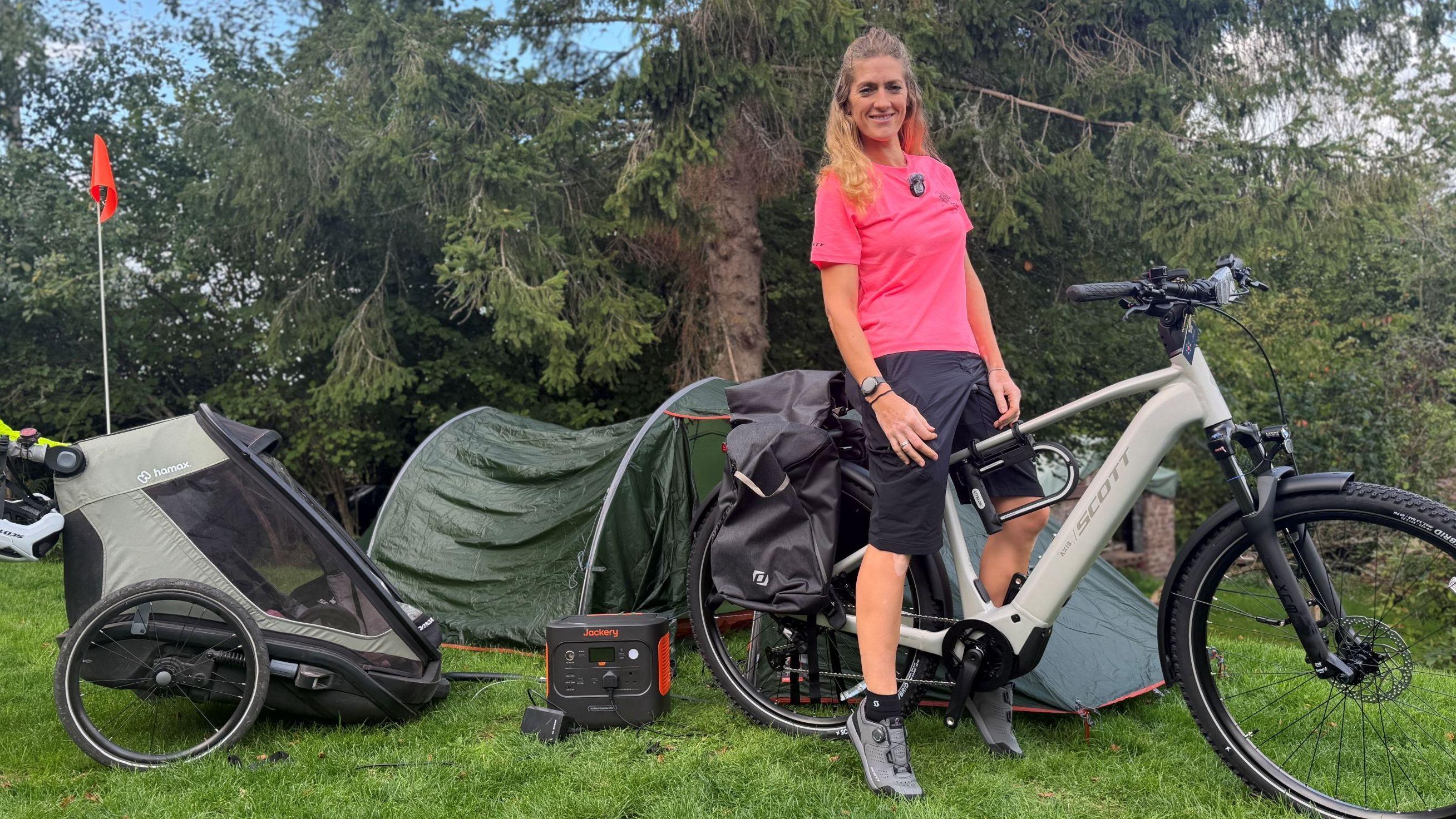 Cycling mums to tow toddlers 1,000km across Turkey