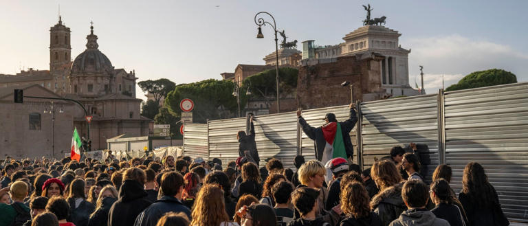 Rioters Waiving Palestinian Flags Clash With Security Forces At The ...