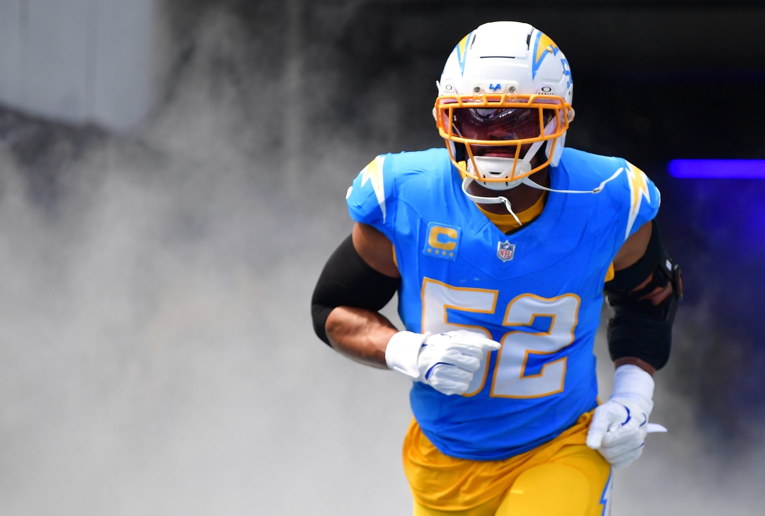 Chicago Bears: No indication for imminent Khalil Mack trade