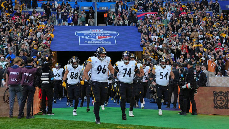 NFL fans put on brave face in Paris as Steelers beat Saints with chaos ...