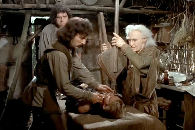 Carol Kane says Billy Crystal made Mandy Patinkin laugh so hard filming ...