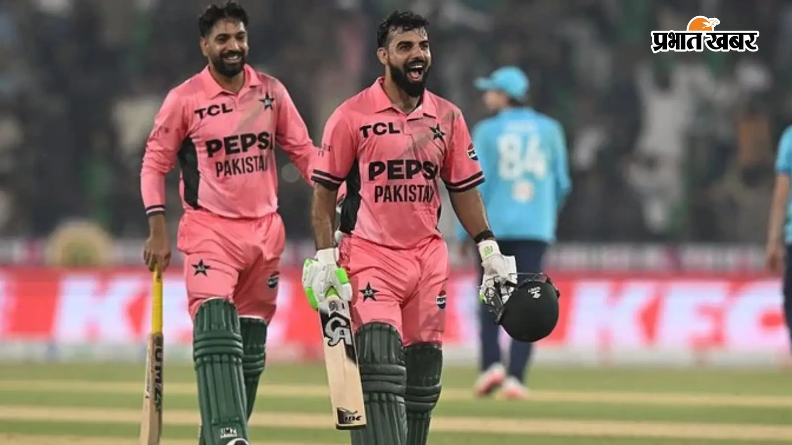 पाकिस्तान के 154 रन पर गिरे 9 विकेट, चाहिए थे 88 रन, फिर शादाब ने पलट ...