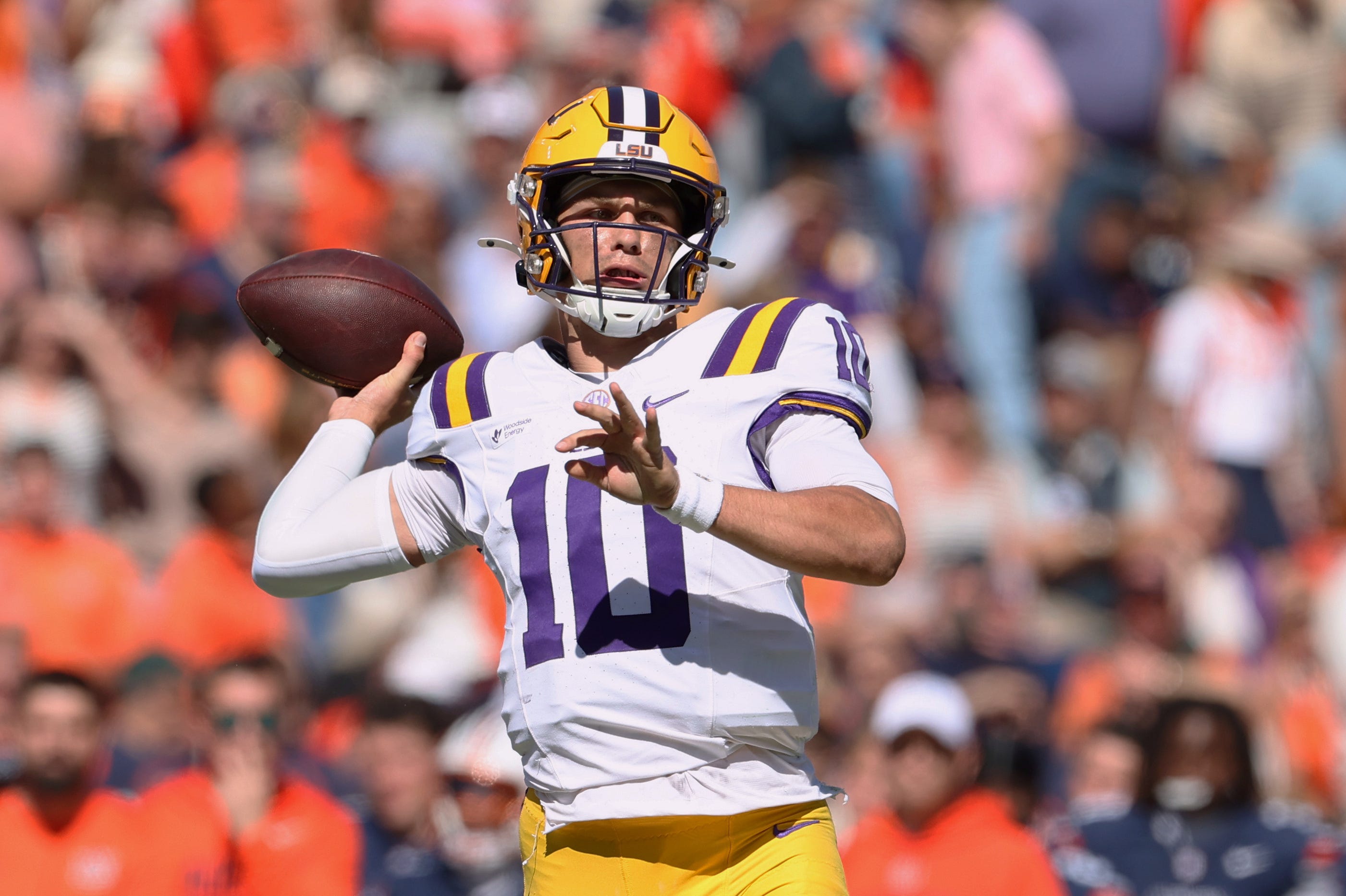 LSU QB Sam Leavitt's Heisman odds jump after elite two-week stretch