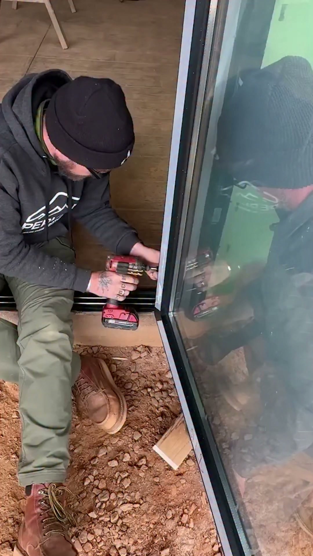 Mega modern home update: Can they finish?