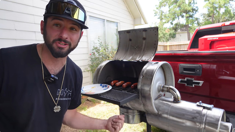 Not a Blackstone: He builds a portable grill from a beer keg in an ...