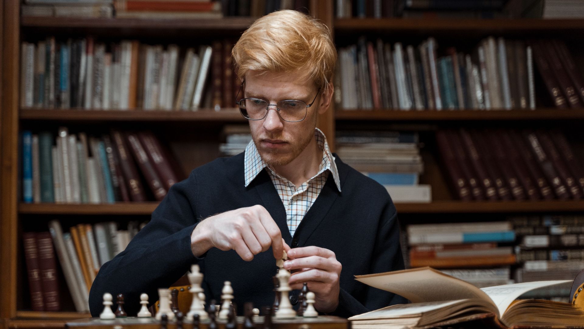 20 habits highly intelligent people tend to share