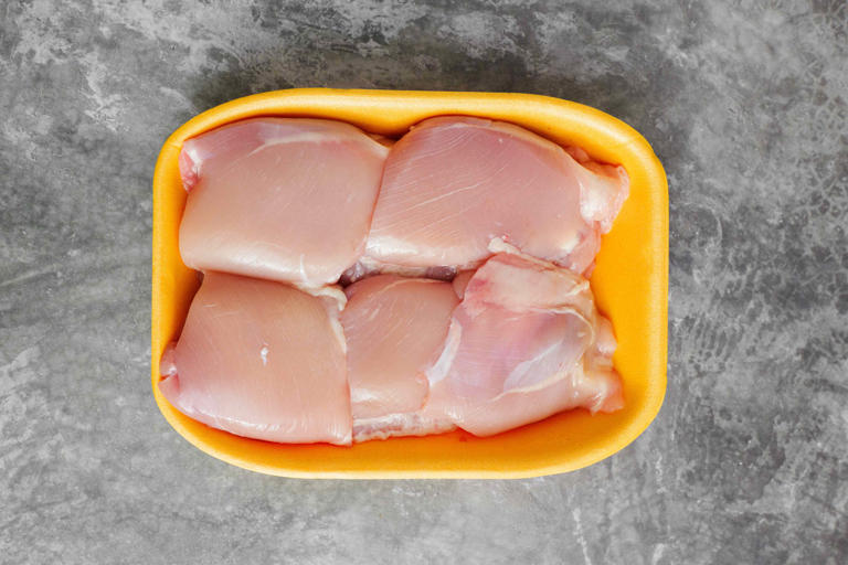 The safest way to store raw chicken, according to food safety experts