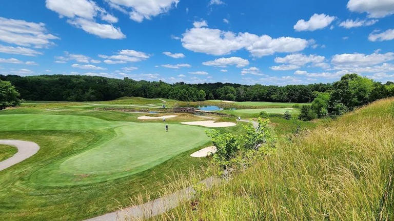 Near the Maryland border is Gettysburg's destination with golf greens ...