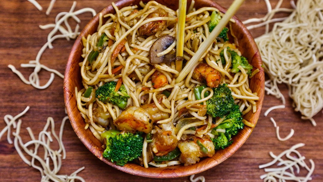 Chow mein or chop suey decoded for takeout lovers