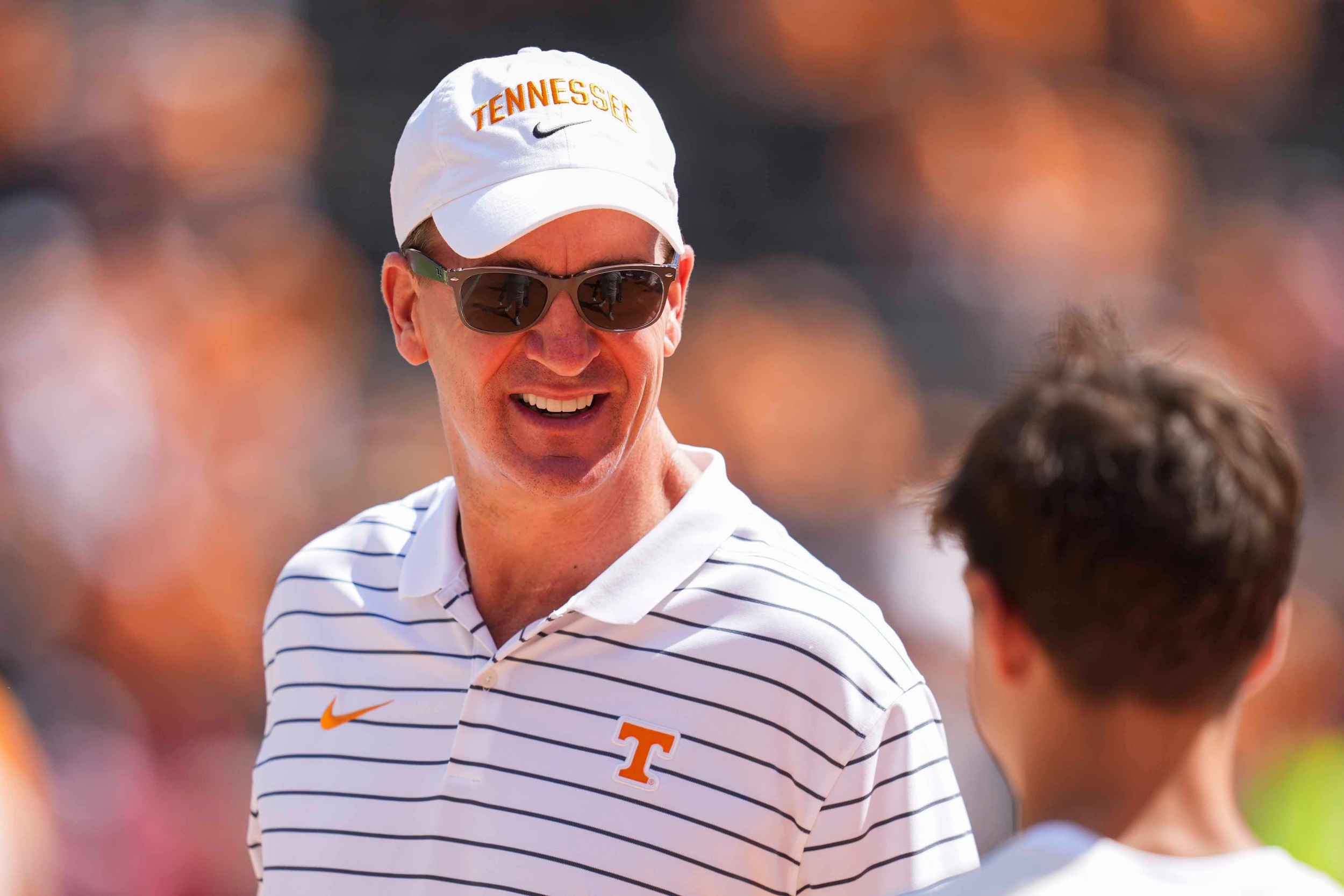 Adam Schefter reveals Peyton Manning's interest level in Colts GM job ...