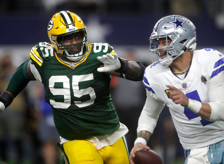 Lions-Packers scuffle results in official getting clipped by Amon-Ra St ...