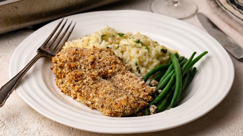 Pecan-crusted chicken breast recipe