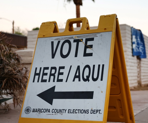 Poll: Hispanic voters favor Democrats by 30 points