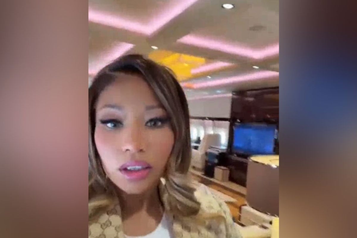 Nicki Minaj shares video from aboard Air Force One