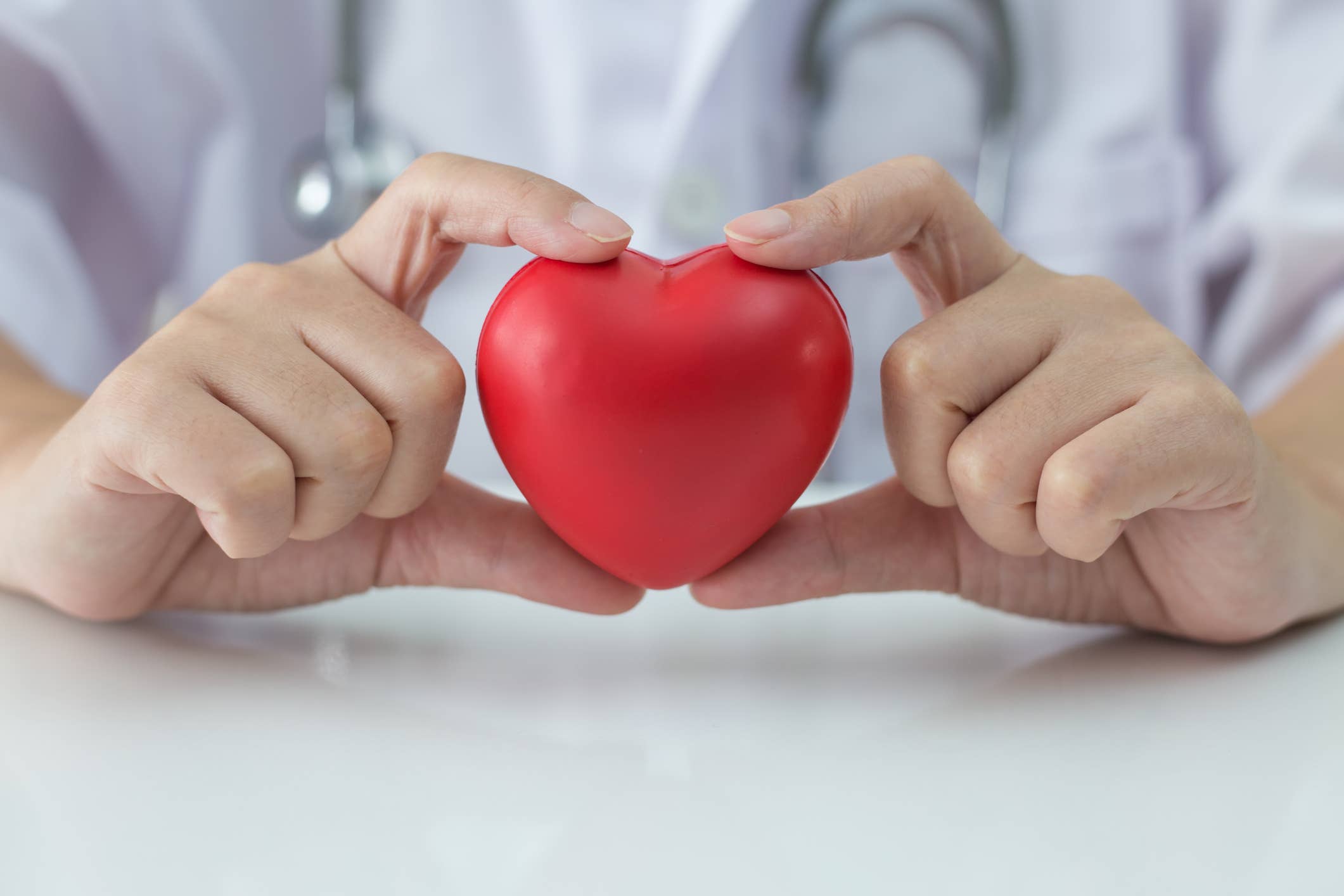 Cardiologist recommends 2-5 minute deep breathing break to boost heart ...