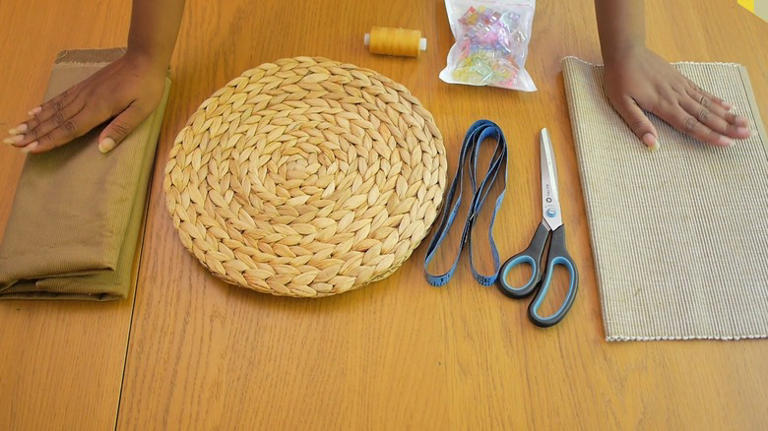 Use woven placemats to transform an empty canvas into boho wall decor