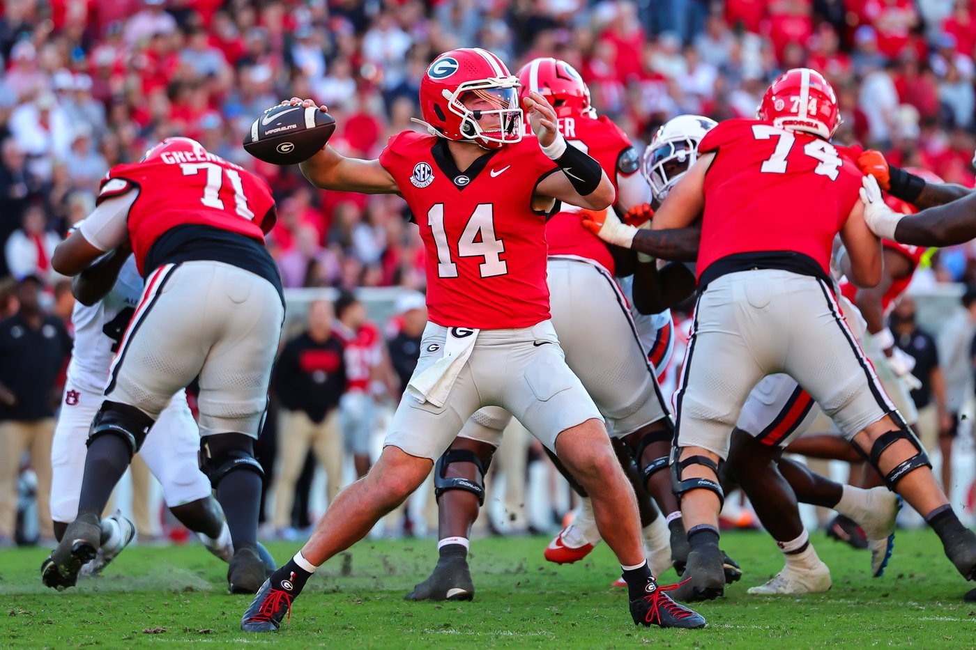 Georgia and Indiana back as top-four seeds on CFP bracket based on AP ...