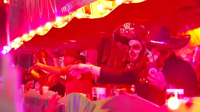 Krewe of Boo honors 50th anniversary of Anne Rice’s ‘Interview with the ...