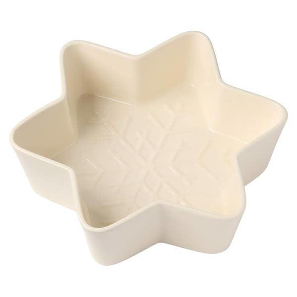 Aldi's $10 snowflake baking dish mimics Crate & Barrel's $35 style