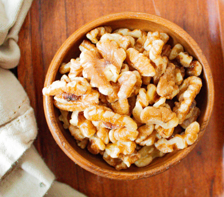 Brown sugar candied walnuts