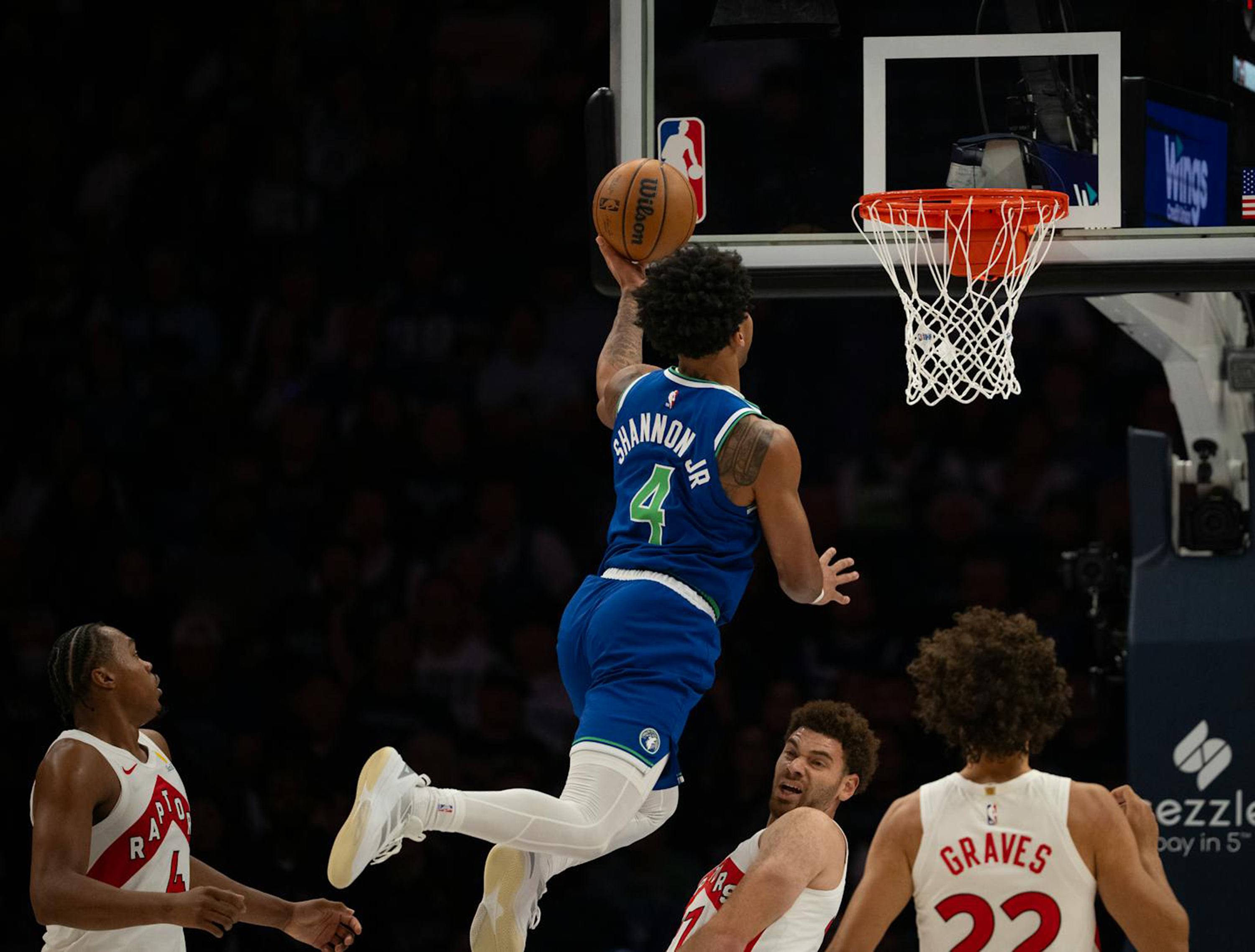 Timberwolves remain undefeated after 117-94 win over Raptors