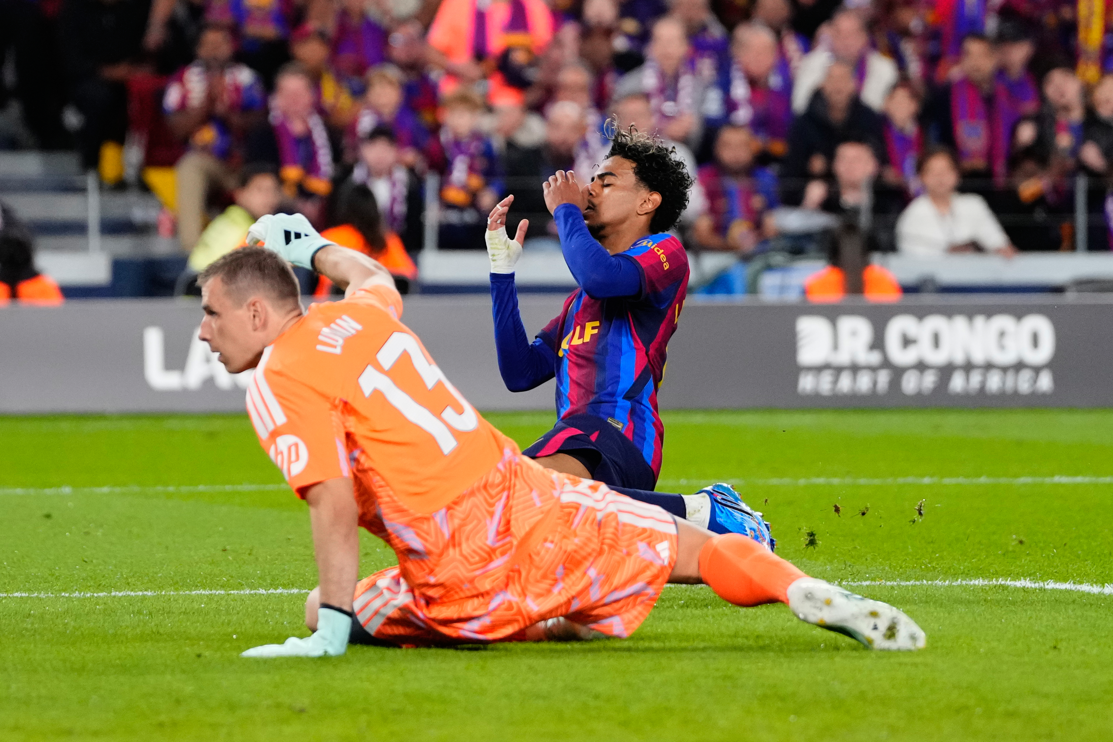 Yamal misses easy chance for Barcelona and is upstaged by Mbappé as ...