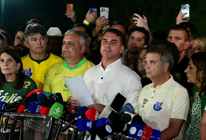 Fl�vio Bolsonaro foi derrotado no segundo turno da elei��o presidencial Foto: Pablo Porciuncula/AFP