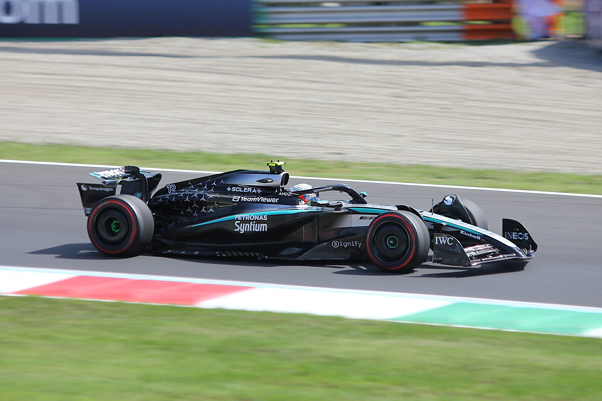 Kimi Antonelli wins United States GP from pole to close in on F1 title