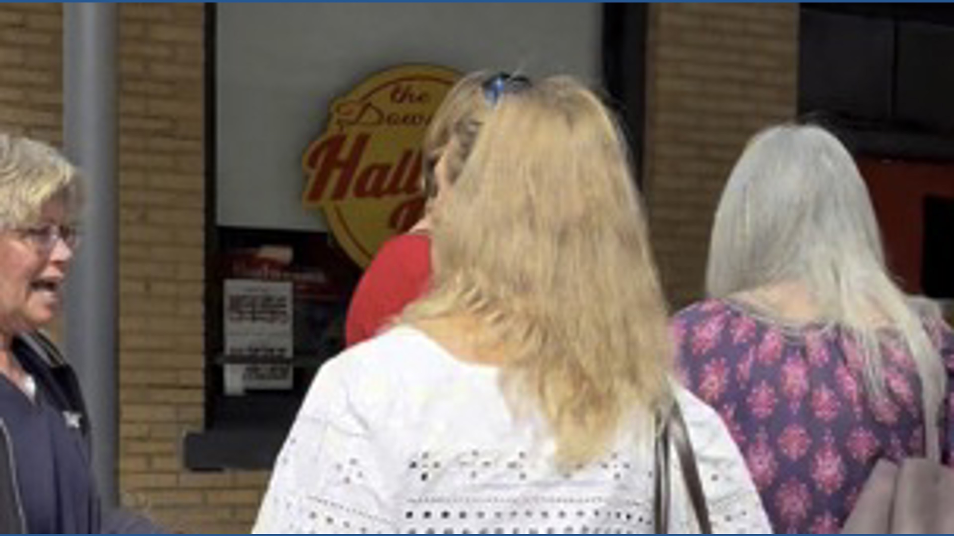Gov. Abbott makes campaign stop in Hutto