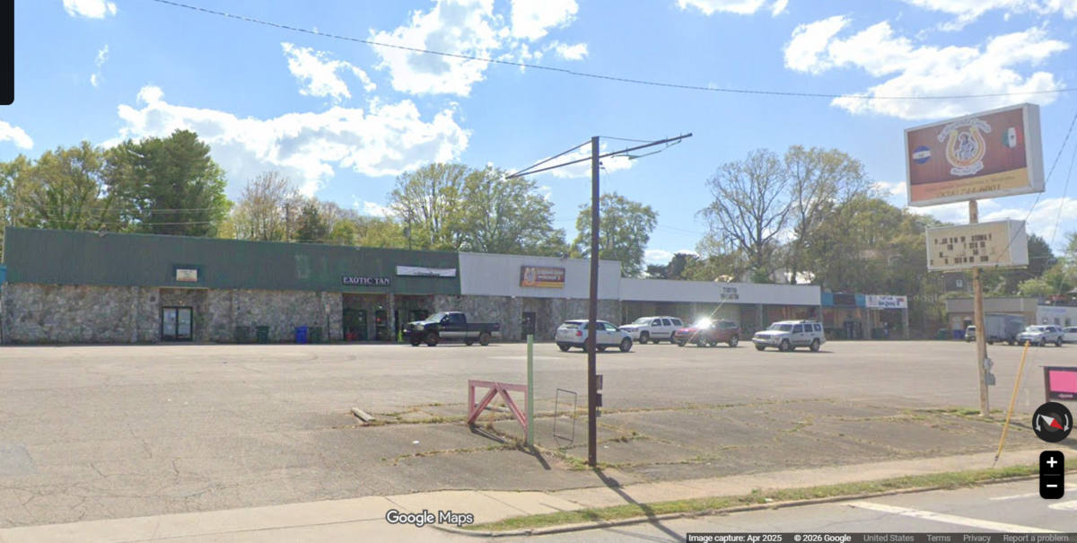 Man 'acting irrationally' outside Zumba class is confronted and shot ...