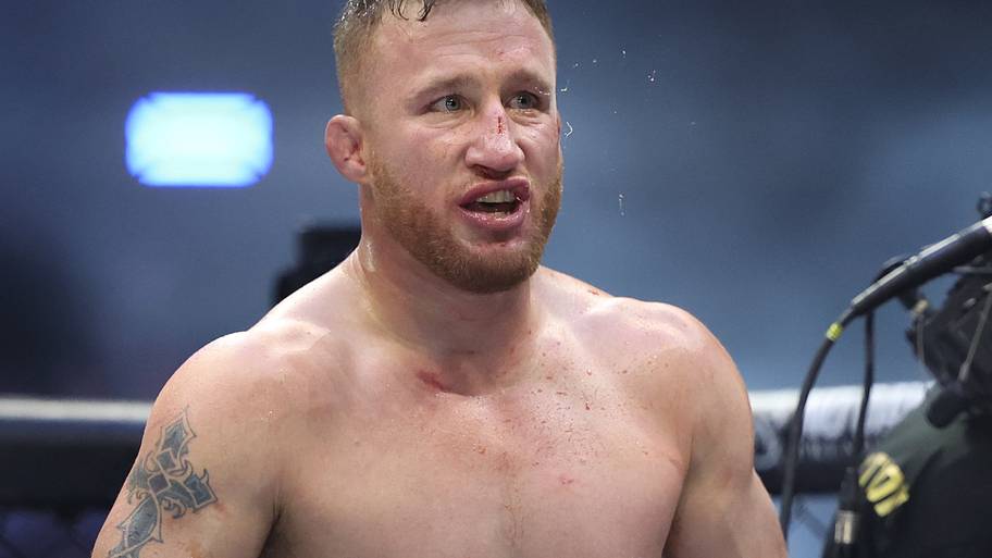 UFC legend Alexander Volkanovski teases mega champ vs. champ fight ...