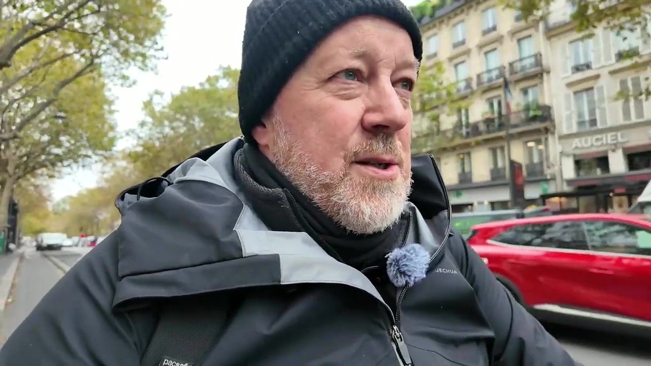 Paris bike ride to the Bastille protest
