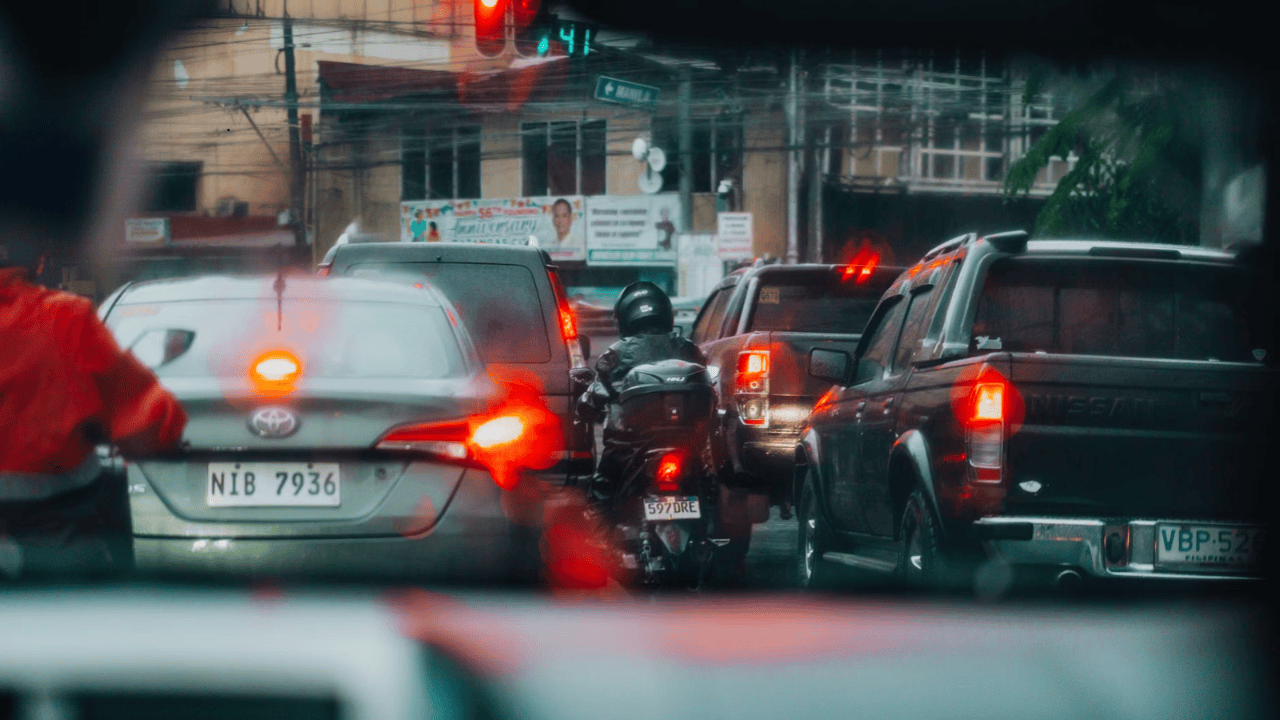 Los Angeles woman asks a wrong-way driver to back up. She says the ...