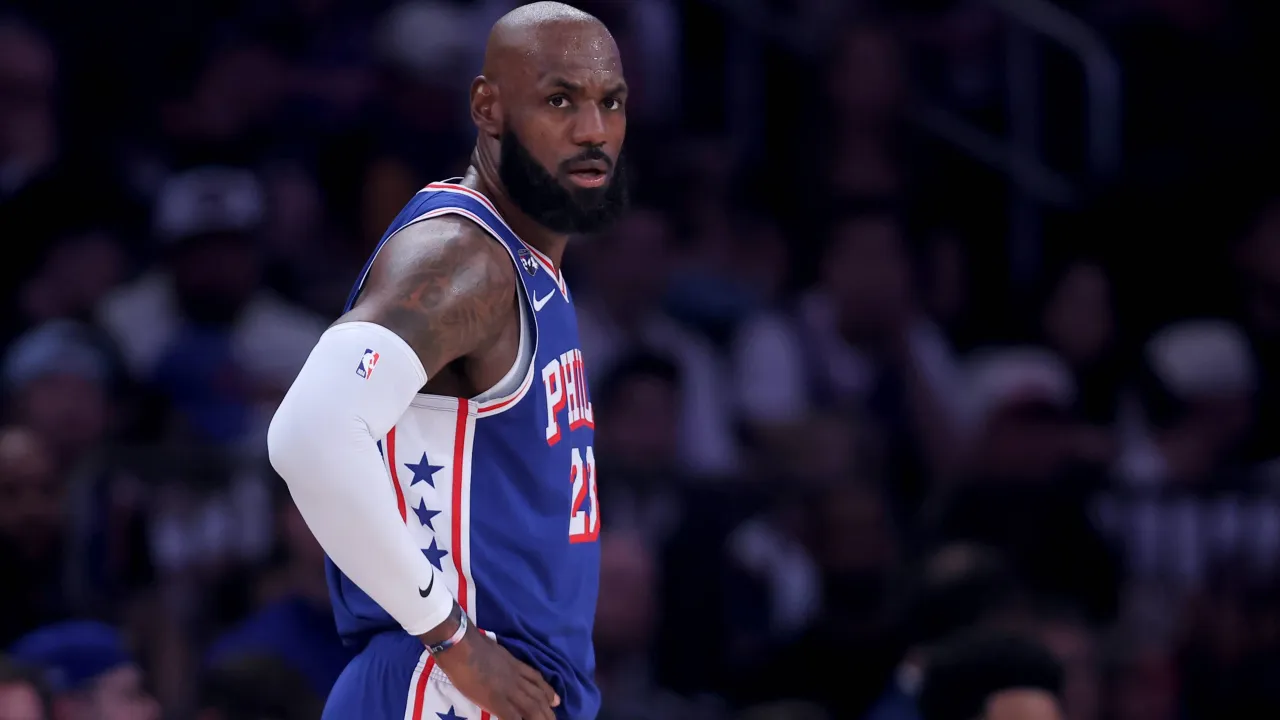 Warriors' Steve Kerr gets brutally honest about LeBron James pursuit ...
