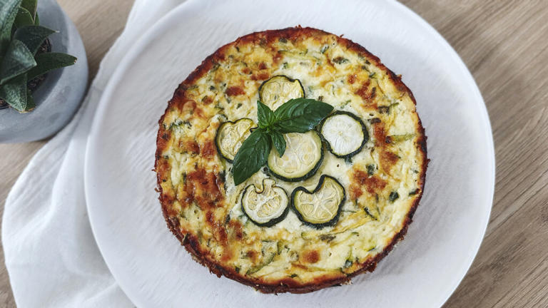 Torta di zucchine e ricotta chetogenica senza farina