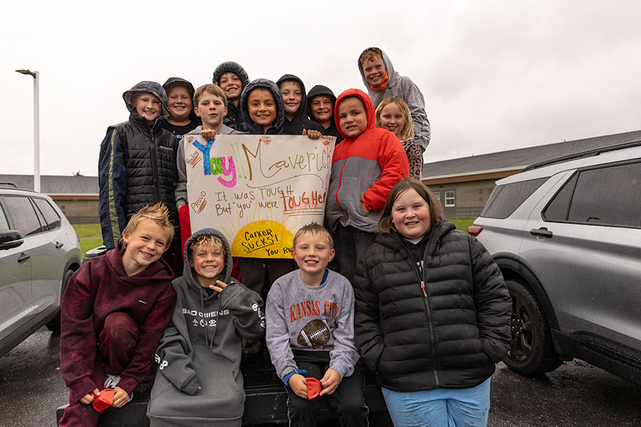 Shelley community welcomes home 9-year-old after final chemo treatment