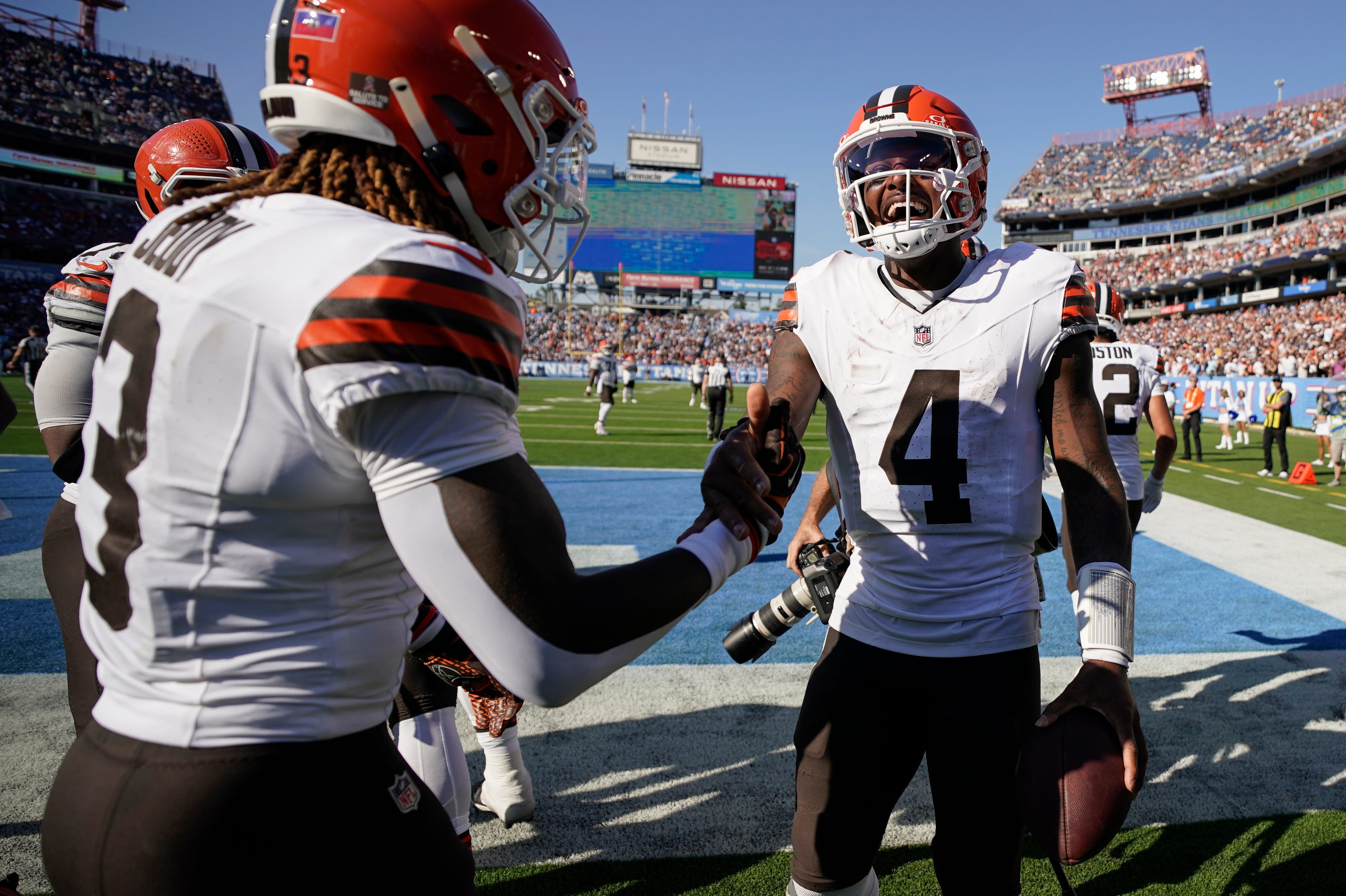 Browns score at Titans. Cleveland wins another game with 4th-quarter drama