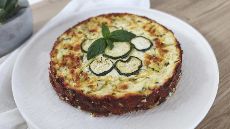 Torta di zucchine e ricotta chetogenica senza farina