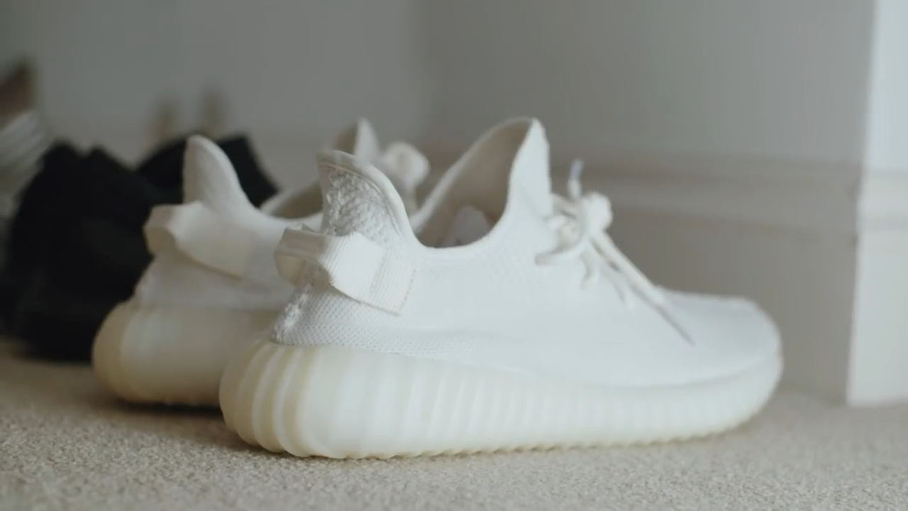 Adidas Yeezy 350 V2 vs Ultraboost comfort comparison