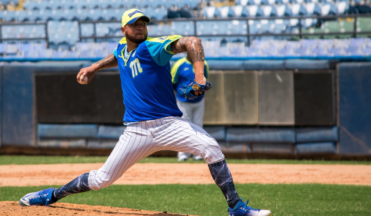 29 baseball rules that were once different