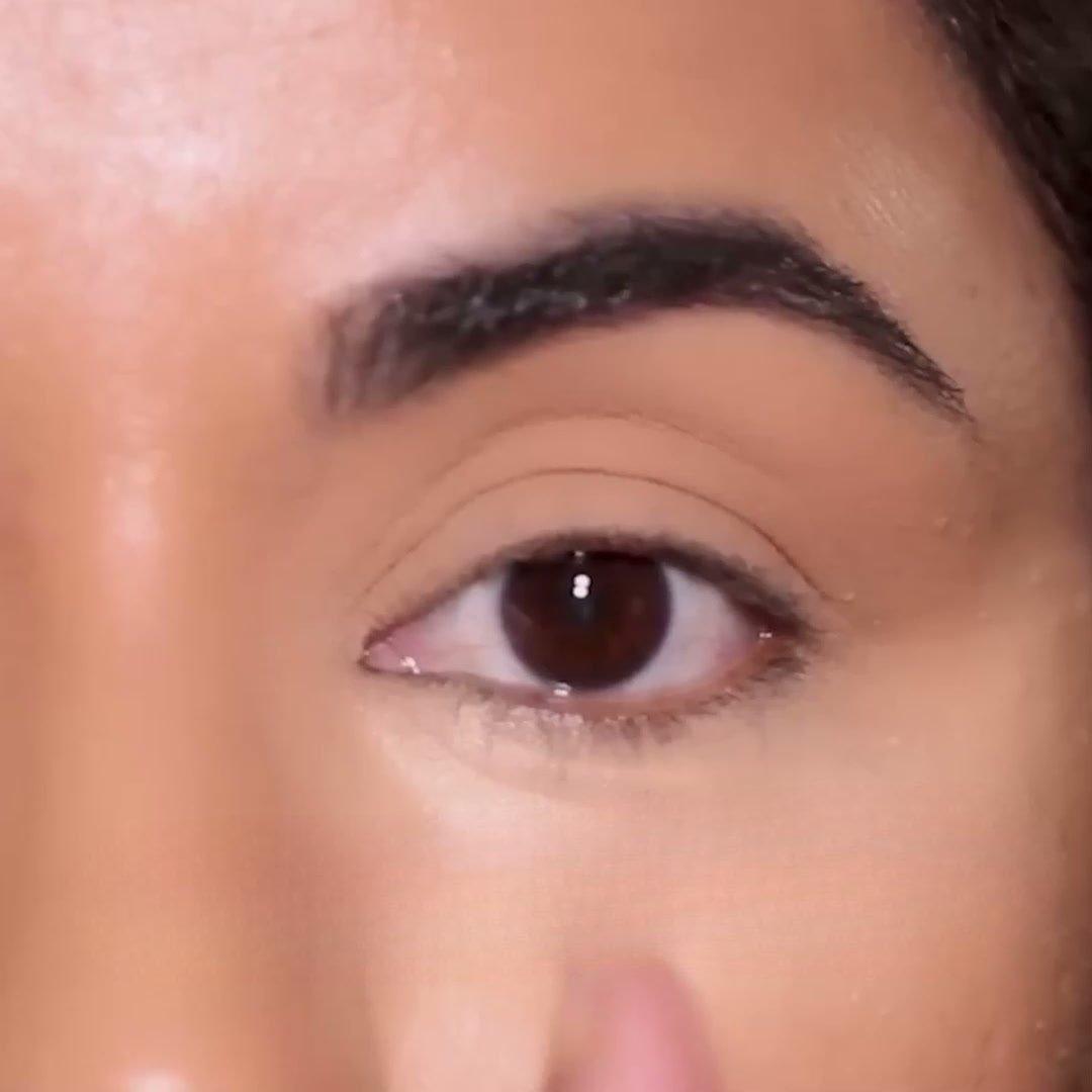 How to fix concealer creases under eyes