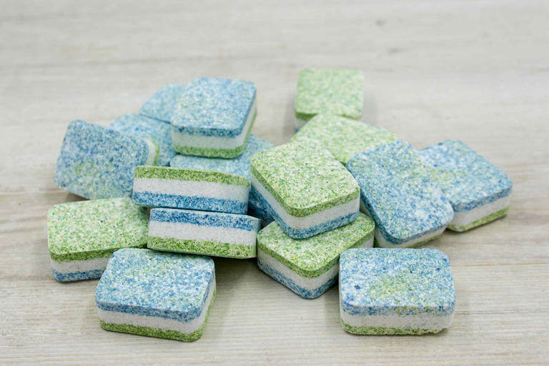 Can you use a dishwasher tablet to clean your washing machine? What ...