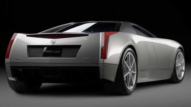 The ambitious American V12 that would have conquered Europe's hypercar ...