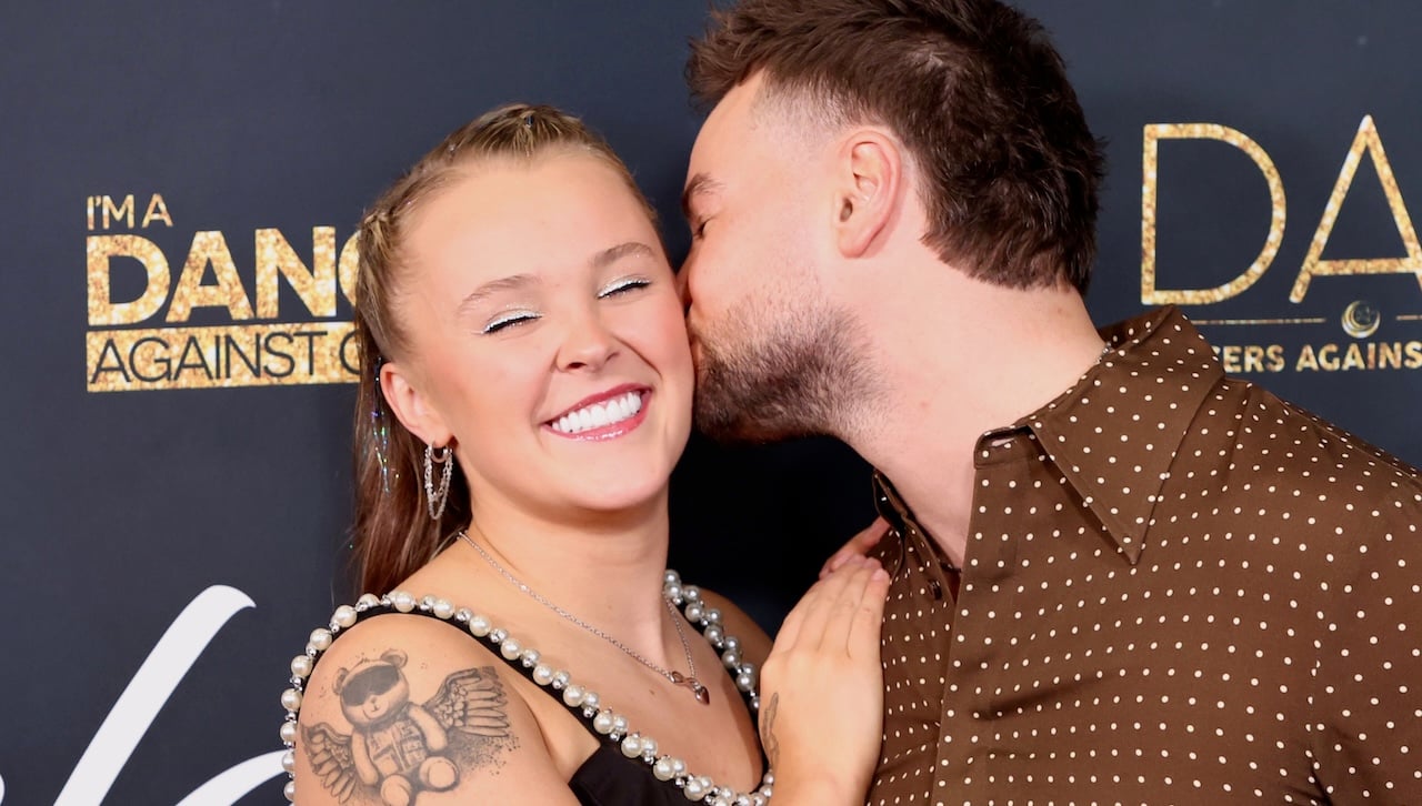 JoJo Siwa reveals she & boyfriend Chris Hughes picked out the exact ...