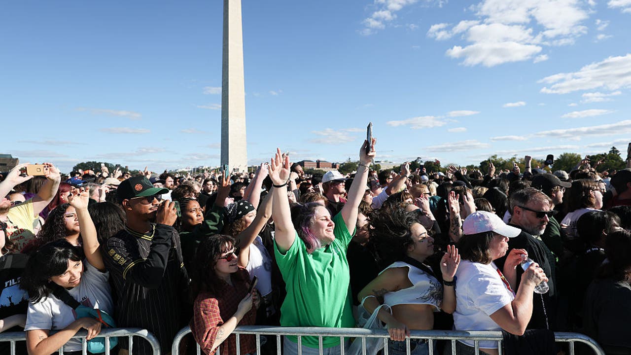Turnstile draws 60k to free benefit concert near the Washington Monument