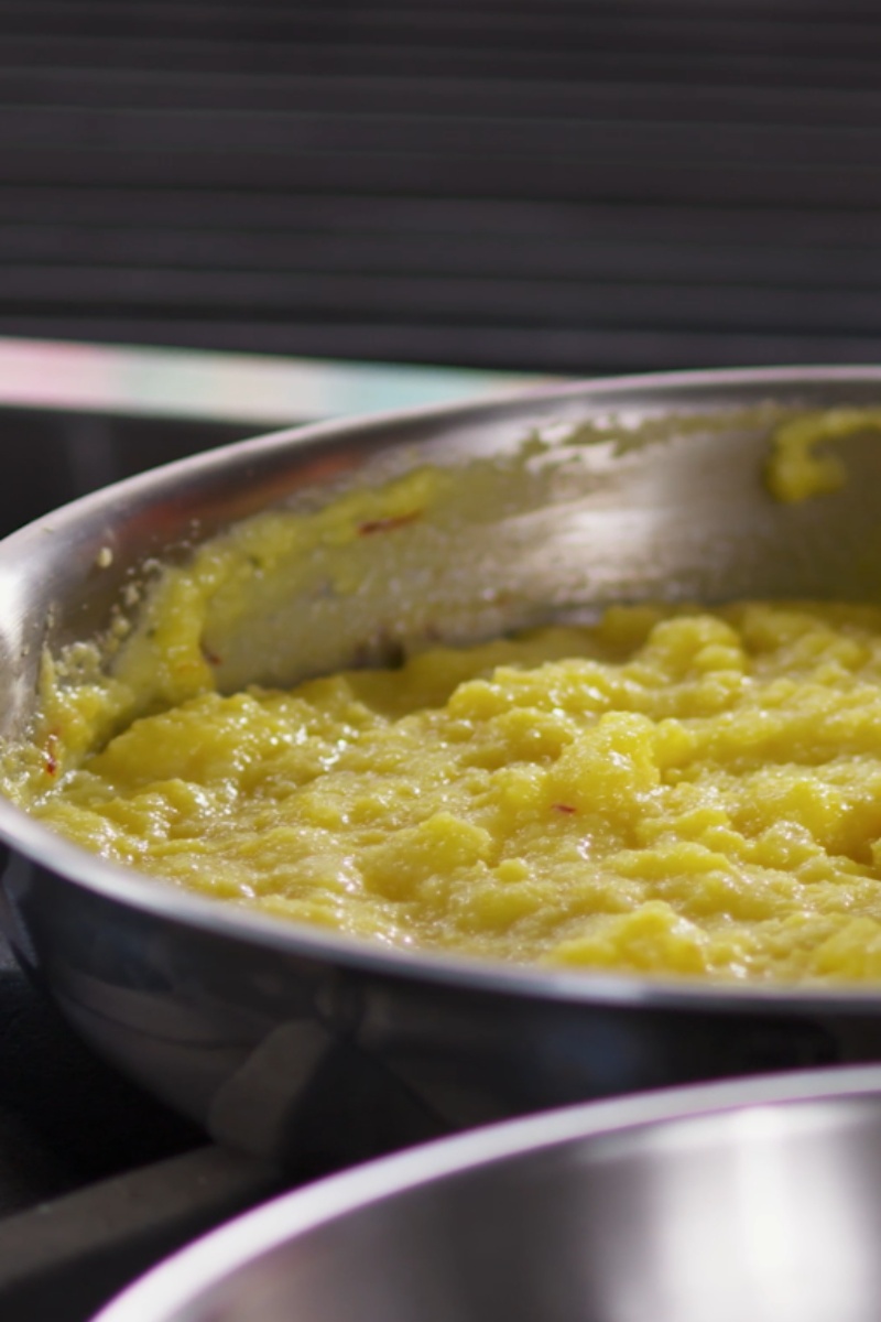 How to make rich and delicious pineapple kesari