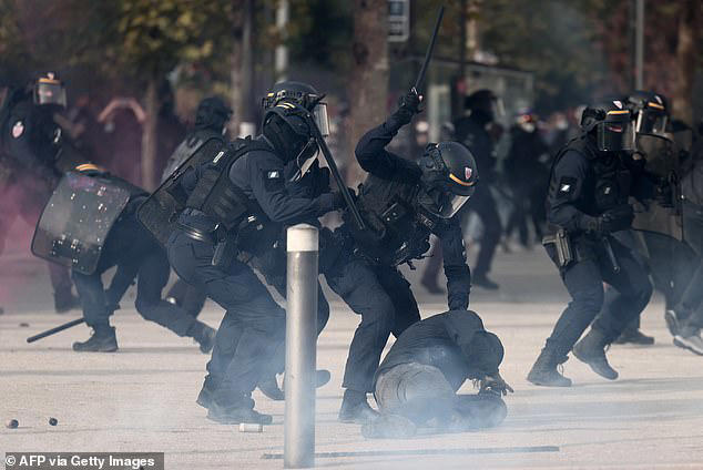 Demonstrators force their way into Rome's Colosseum as protests spread ...