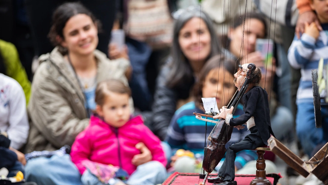 8 engaging puppet show ideas for children