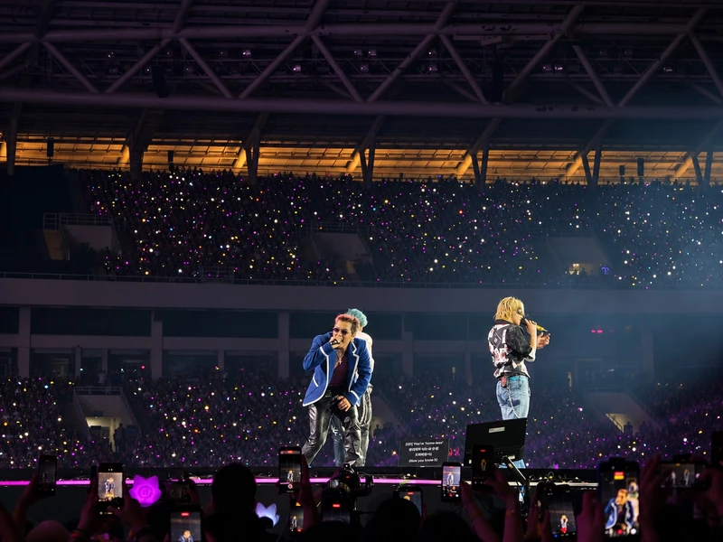 45.000 người ở Mỹ Đình vỡ òa với Big Bang
