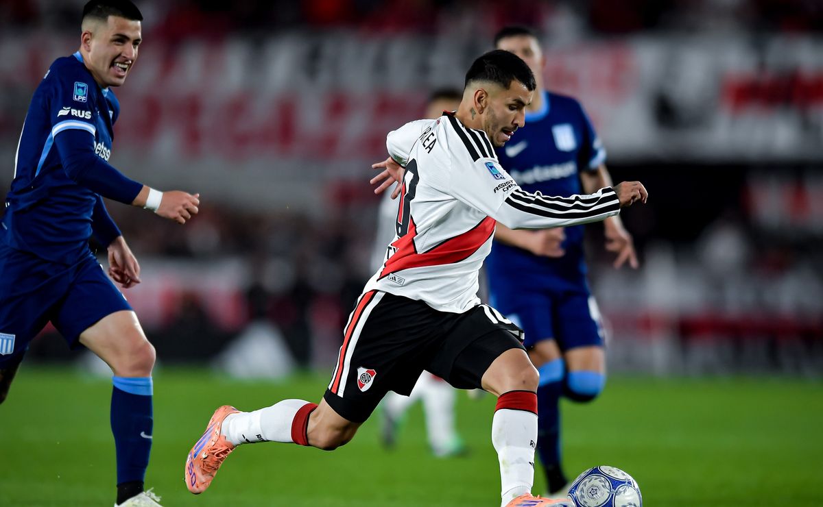 River vs. Racing por el Torneo Clausura: arrancó el segundo tiempo